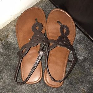 Brown sandals perfect for spring/summer